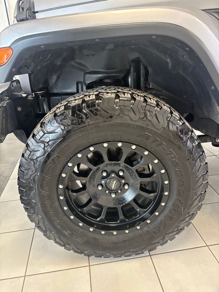 Used 2018 Jeep Wrangler SUV
