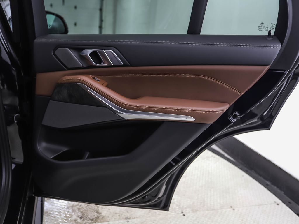 Thumbnail: 2026 BMW X5 - 25