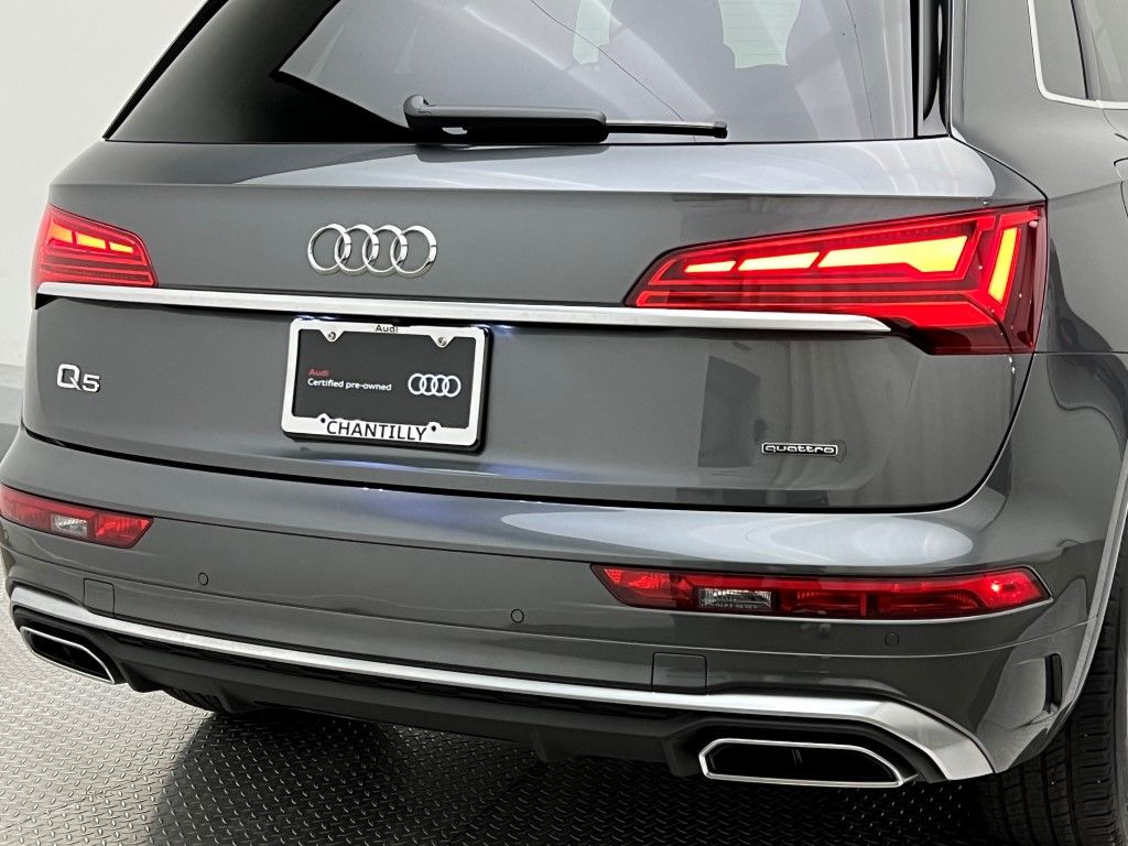 Thumbnail: 2023 Audi Q5 - 7