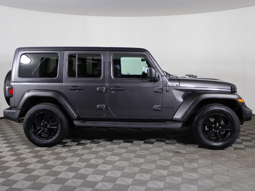 Used 2023 Gray Jeep Altitude image 16