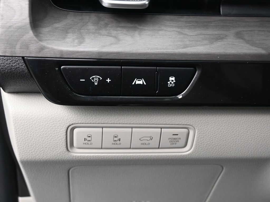 Used 2024 Astra Blue Kia EX image 16