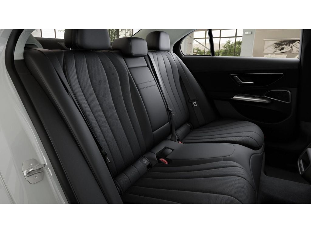 Thumbnail: 2025 Mercedes-Benz E-Class - 5