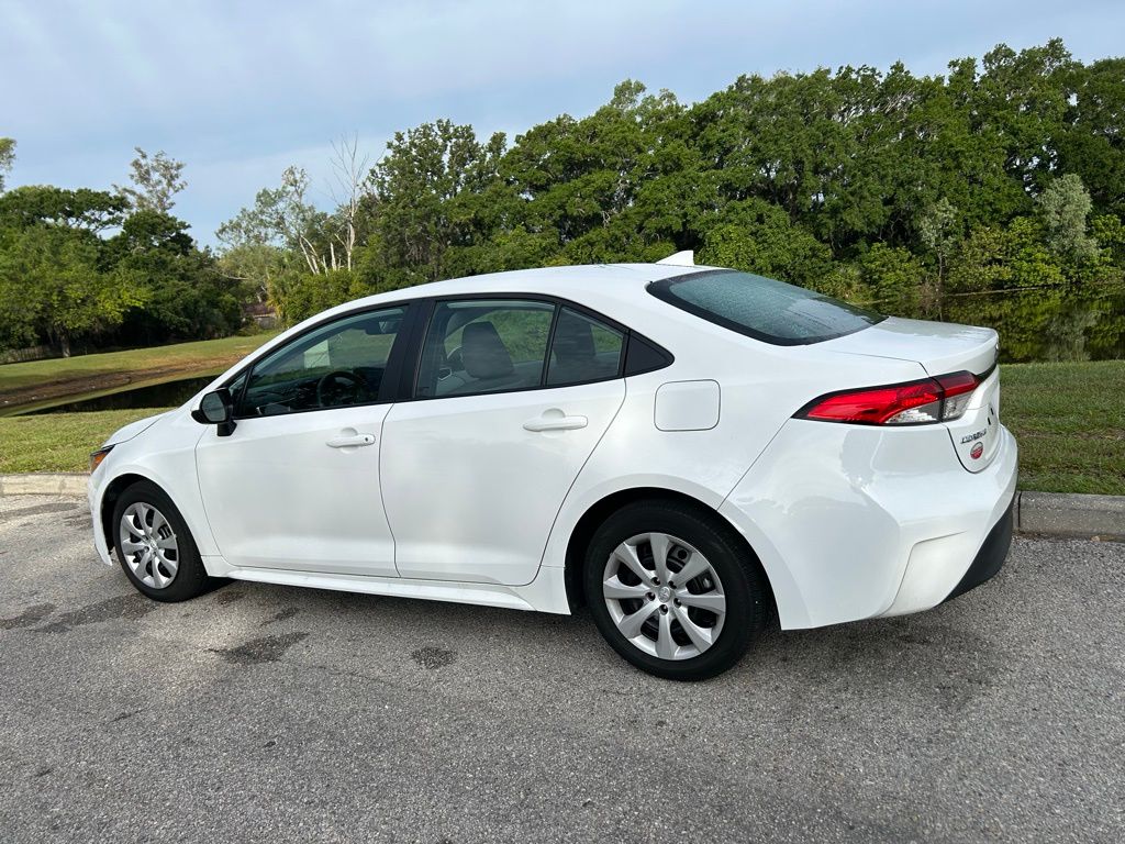 Thumbnail: 2025 Toyota Corolla - 4