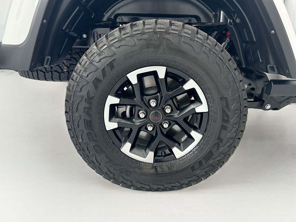 Thumbnail: 2024 Jeep Gladiator - 32