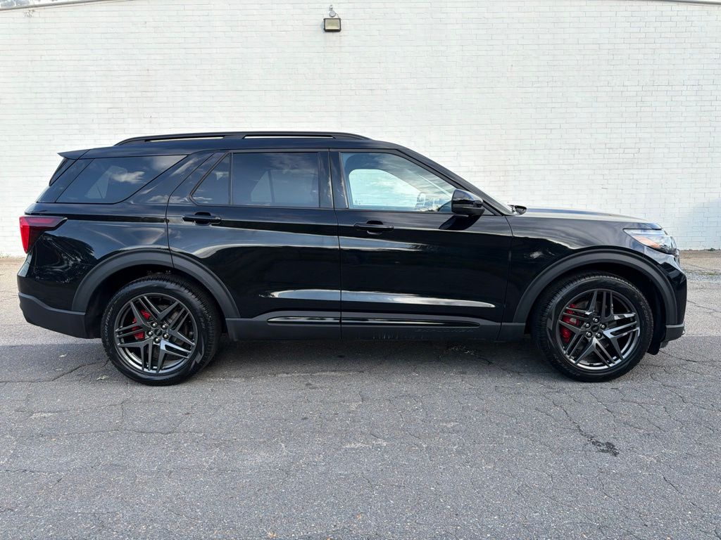 Agate Black Metallic 2025 Ford Explorer SUV / Crossover All-Wheel Drive Automatic