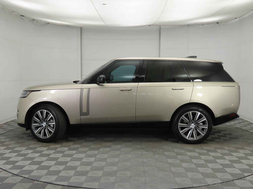 Thumbnail: 2023 Land Rover Range Rover - 8