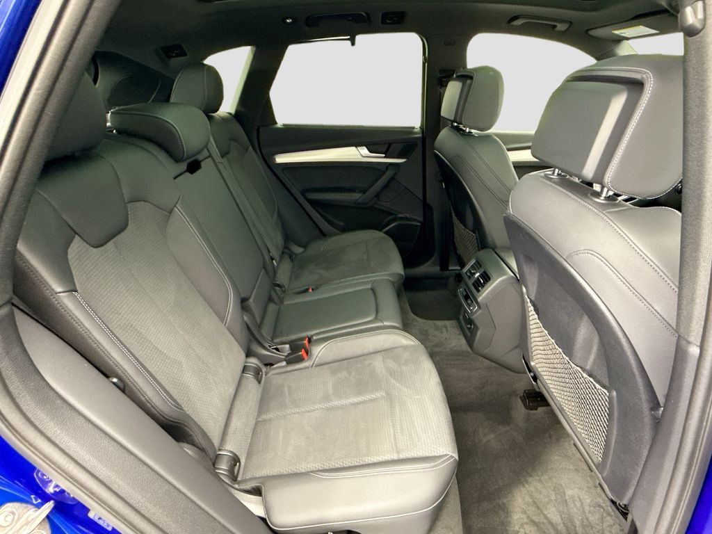 Thumbnail: 2022 Audi Q5 - 21