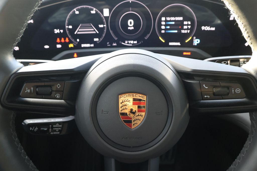 Thumbnail: 2022 Porsche Taycan - 22