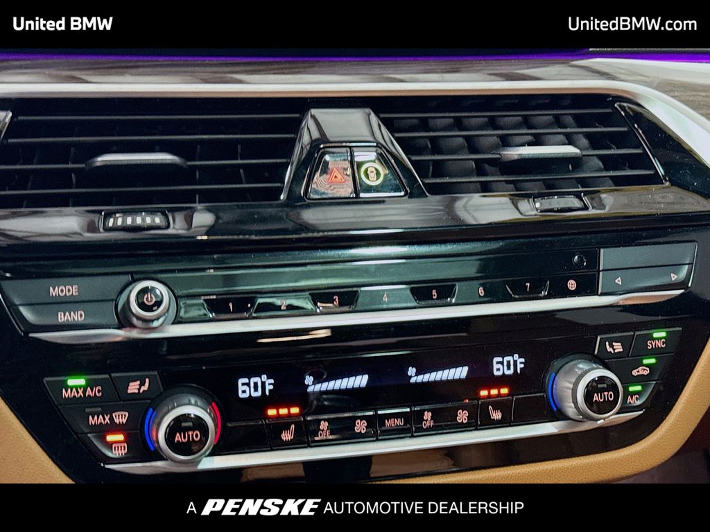 Thumbnail: 2021 BMW 5 Series - 11