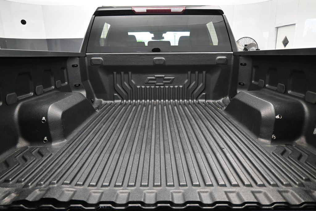 Used 2024 Black Chevrolet LT image 33
