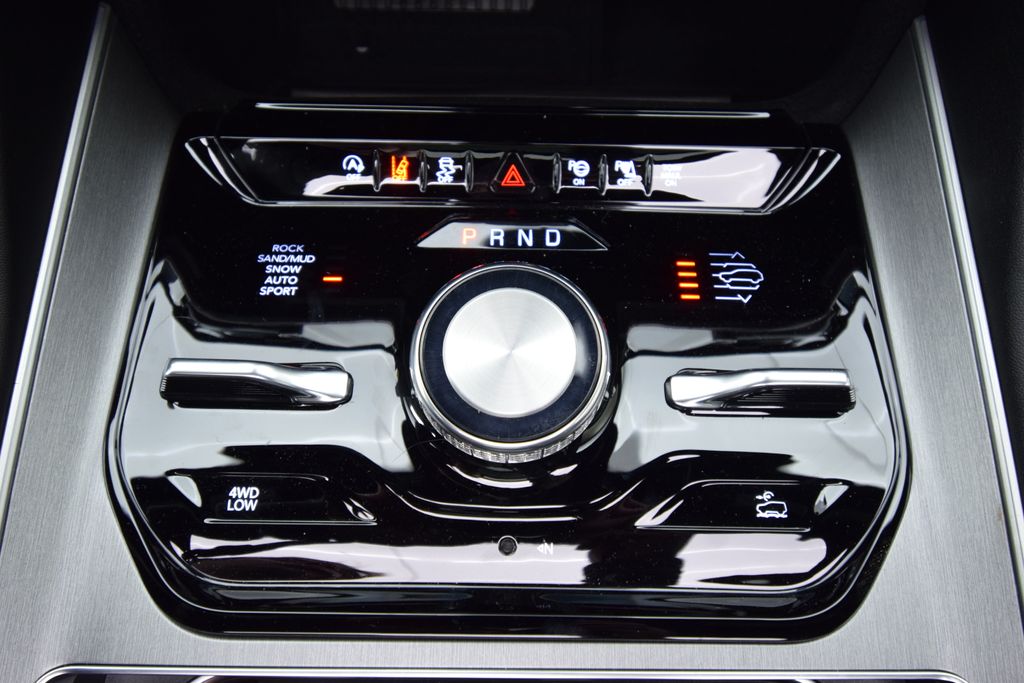 new 2026 Jeep Grand Wagoneer car, priced at $77,579