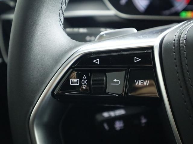 Thumbnail: 2025 Audi A8 - 12