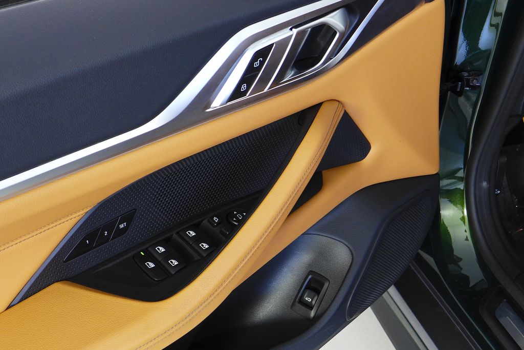 Thumbnail: 2024 BMW i4 - 12