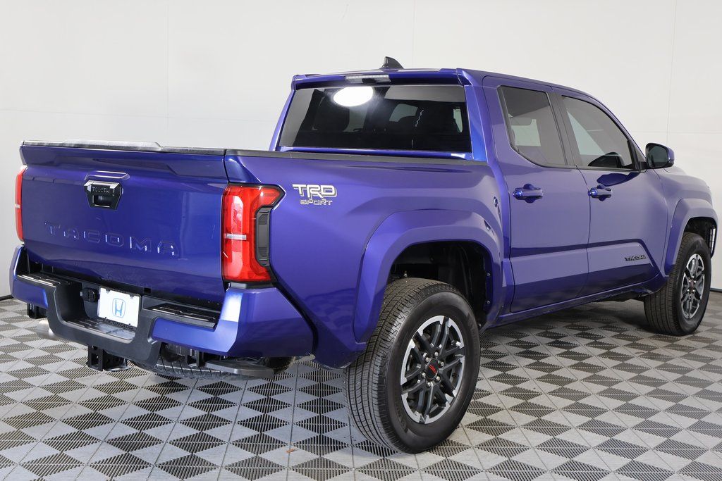 Thumbnail: 2025 Toyota Tacoma - 4
