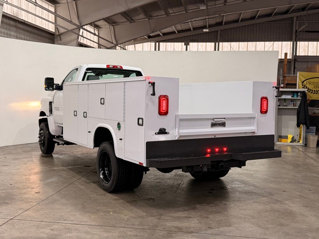 2025 Chevrolet Silverado 5500HD 