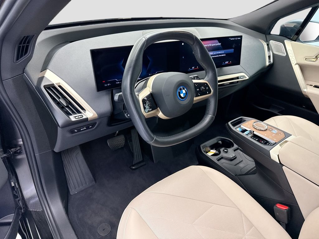 Thumbnail: 2023 BMW iX - 9