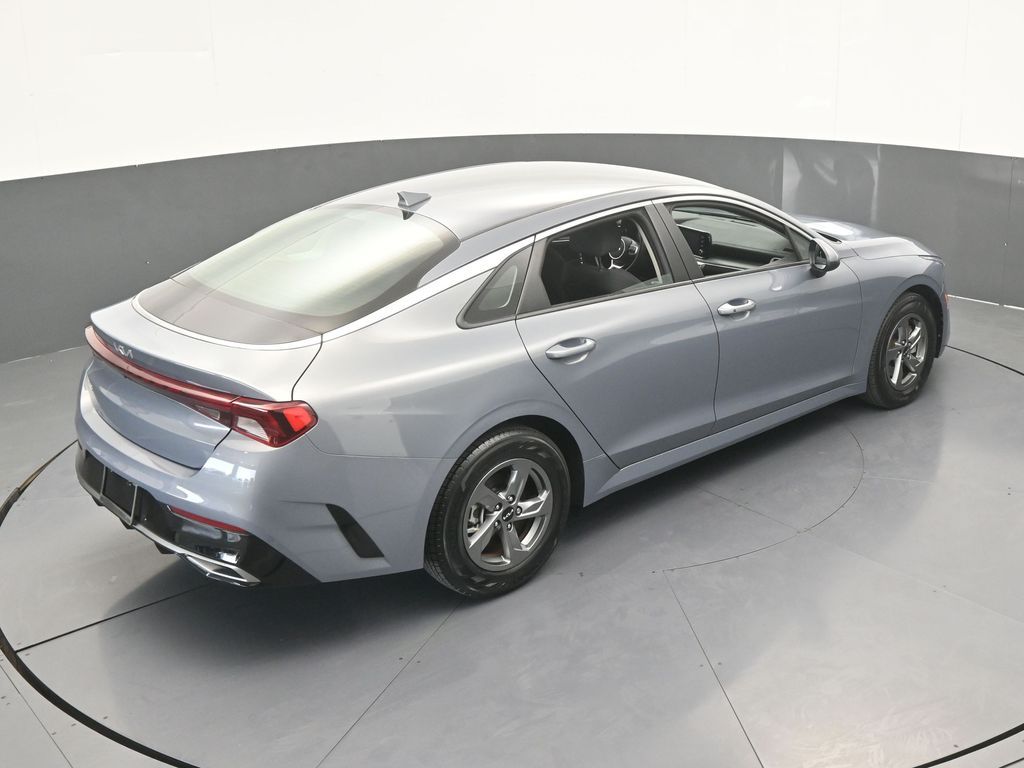 Used 2024 Everlasting Silver Kia LXS image 46