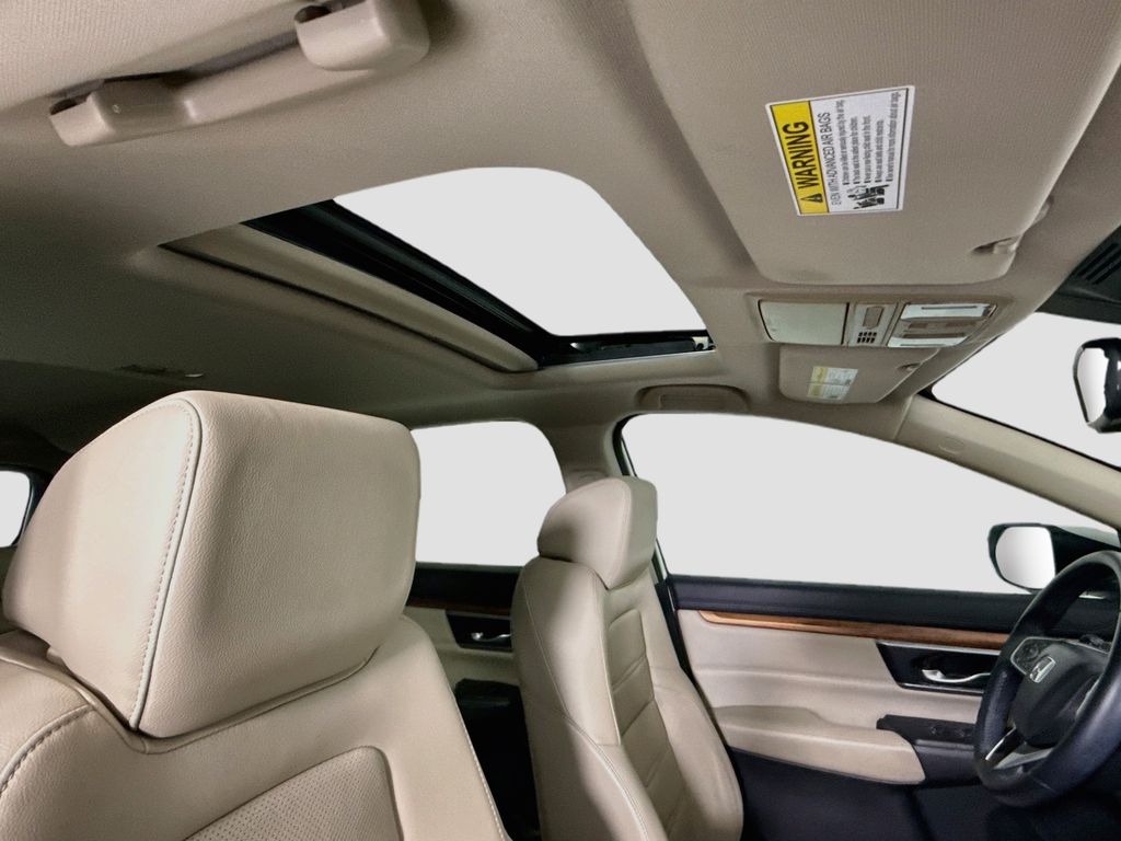 Thumbnail: 2017 Honda CR-V - 18