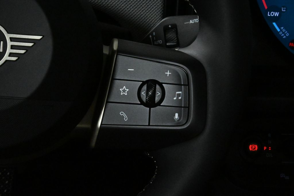 Thumbnail: 2025 MINI Cooper - 19