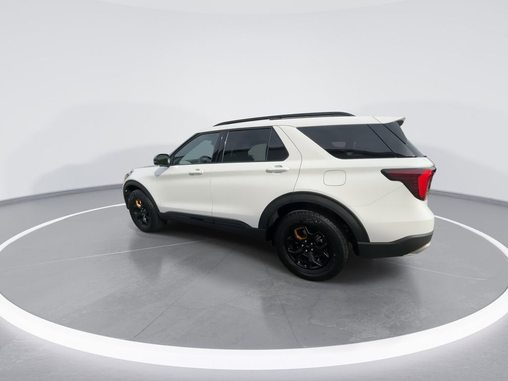 New 2026 Star White Metallic Tri-Coat Ford Tremor® image 6