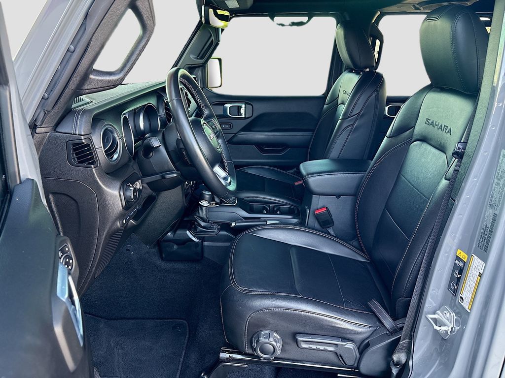 Thumbnail: 2021 Jeep Wrangler - 18