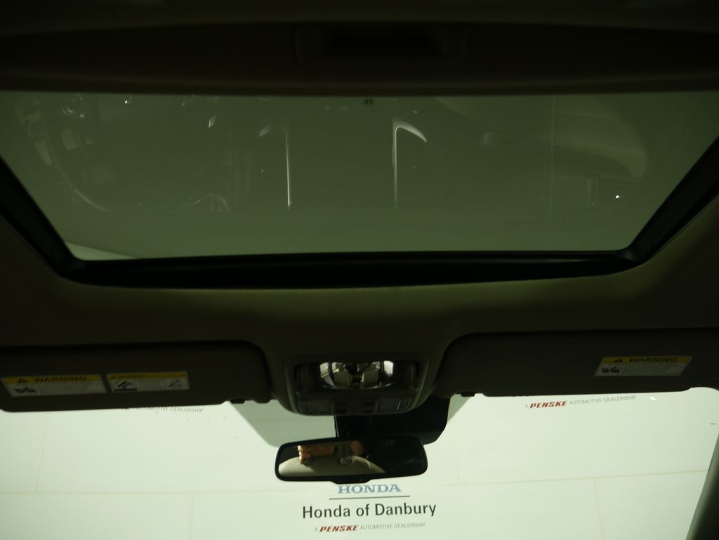 Thumbnail: 2017 Honda Pilot - 15