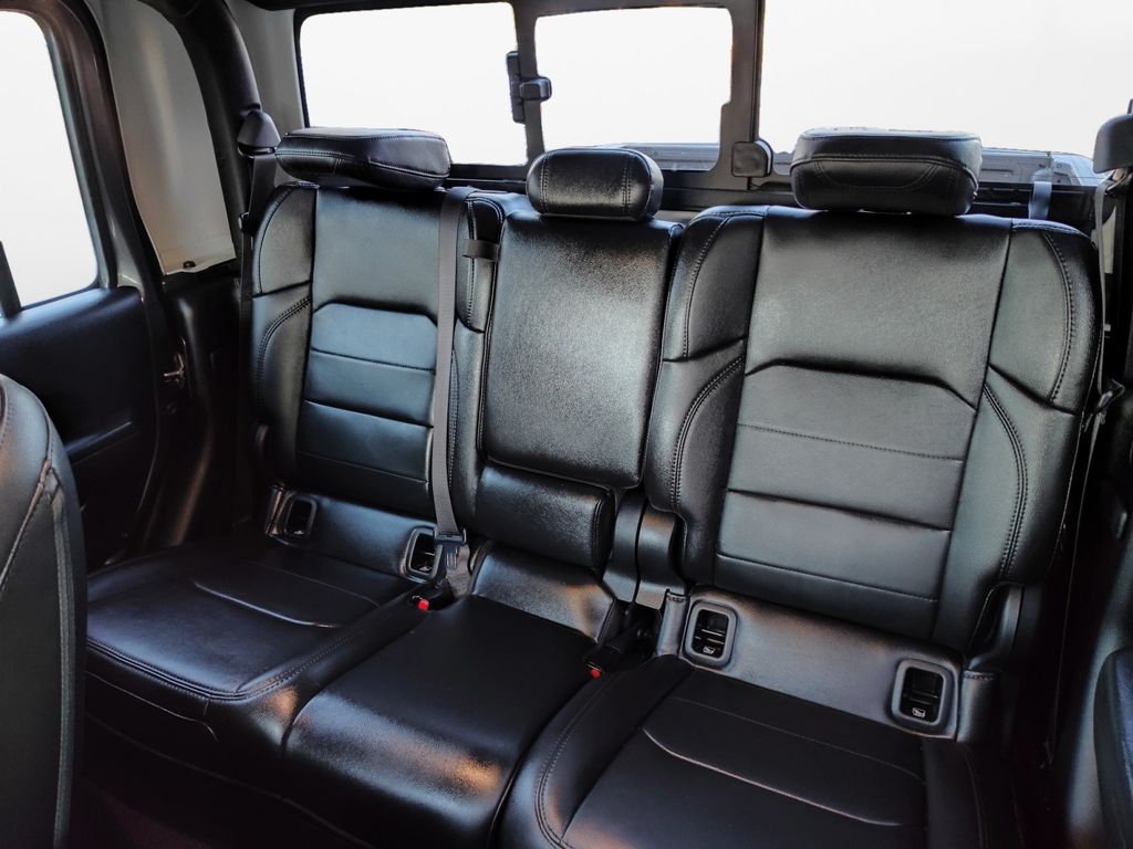 Used Car 2023 Jeep Gladiator  Sport For Sale Under $35,000 In Austin, Texas