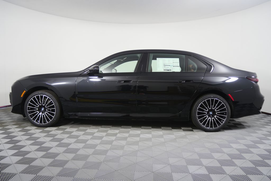 Thumbnail: 2026 BMW i7 - 6