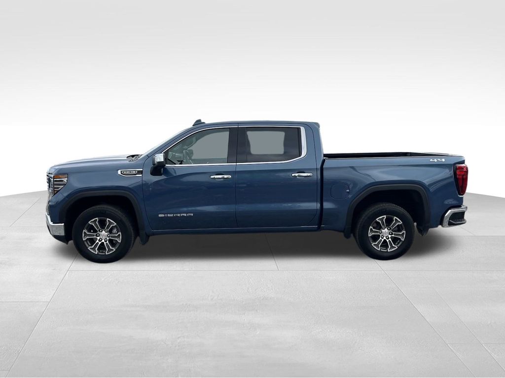 2024 GMC Sierra 1500 SLT 8