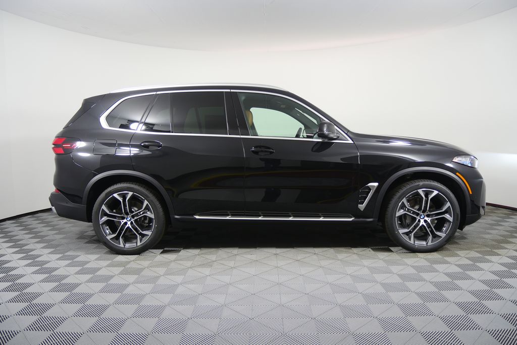 Thumbnail: 2026 BMW X5 - 2