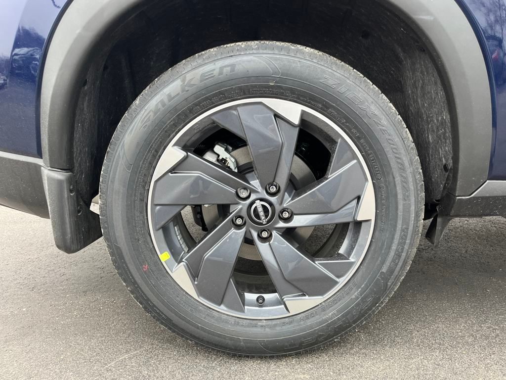 2025 Nissan Rogue SV photo