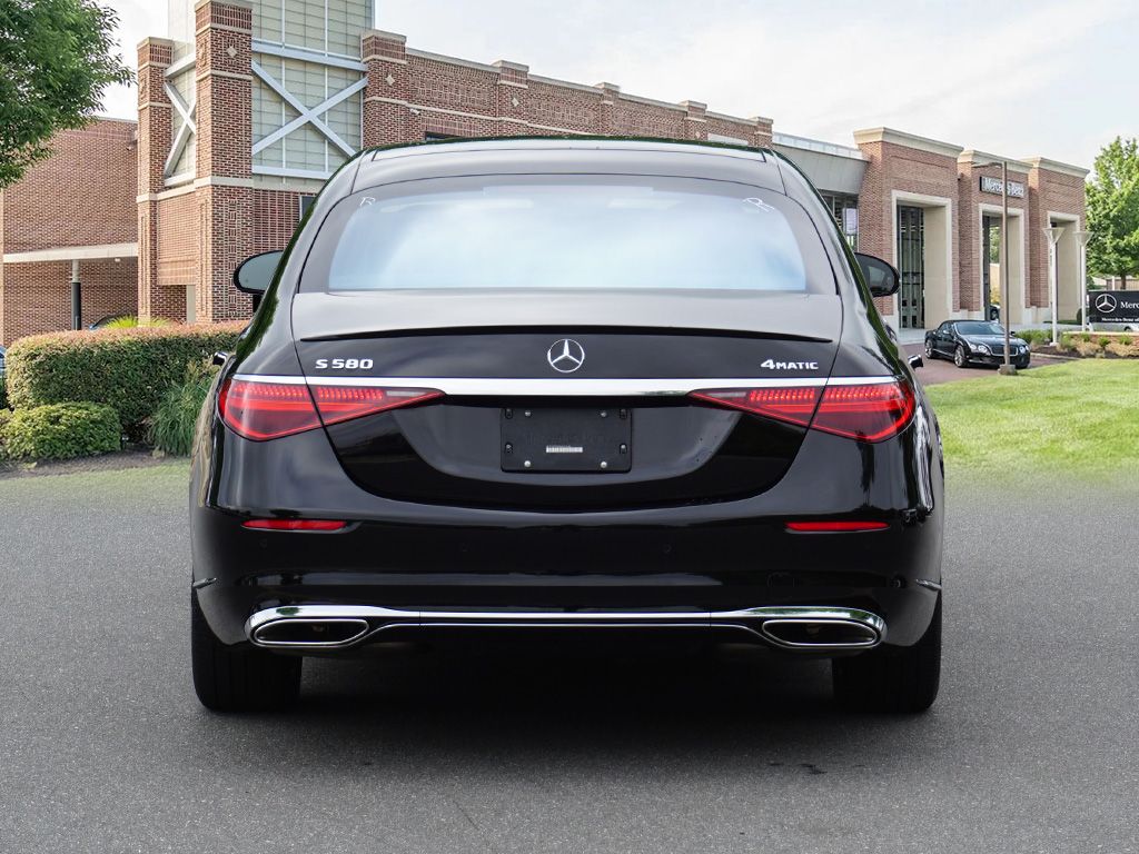 Thumbnail: 2022 Mercedes-Benz S-Class - 6