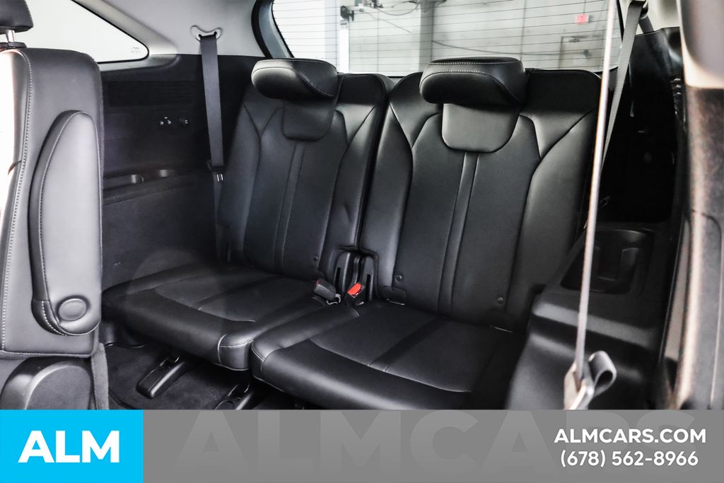 Used 2023 Silver Kia SX image 19