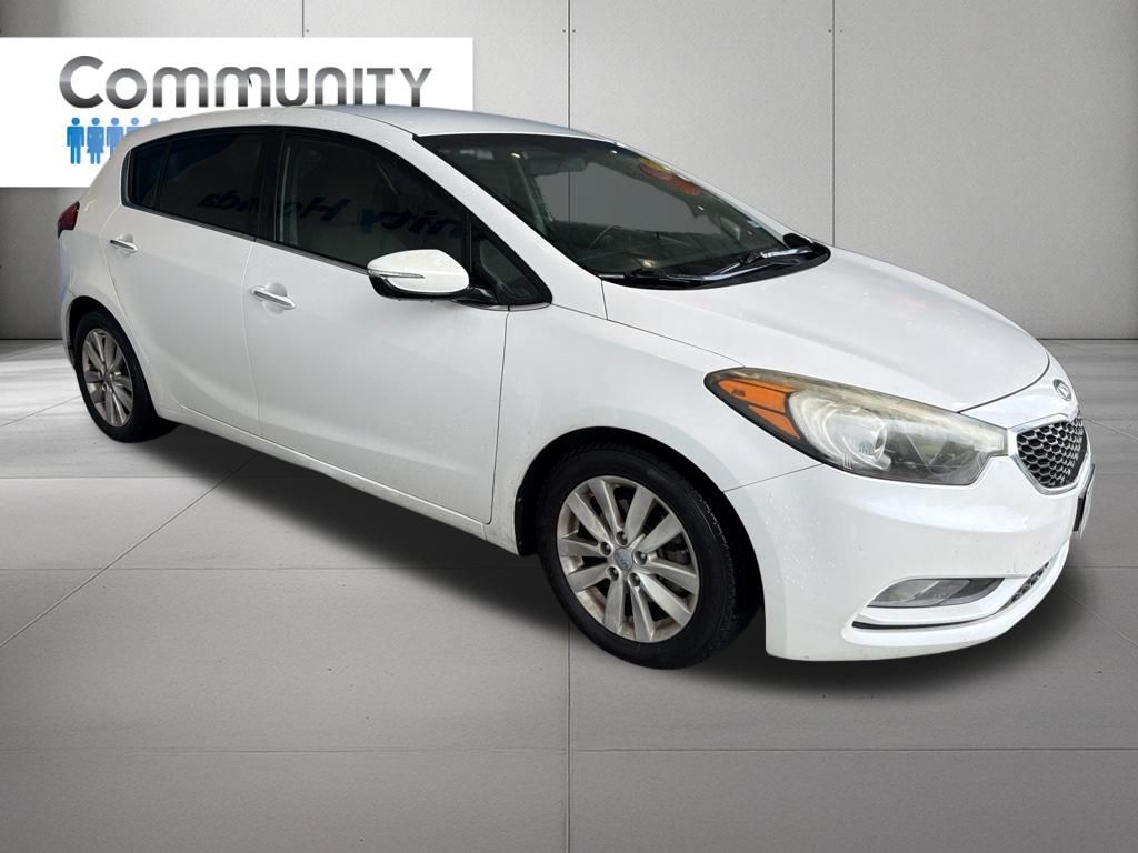 2015 Kia Forte5 EX White at Autostrade