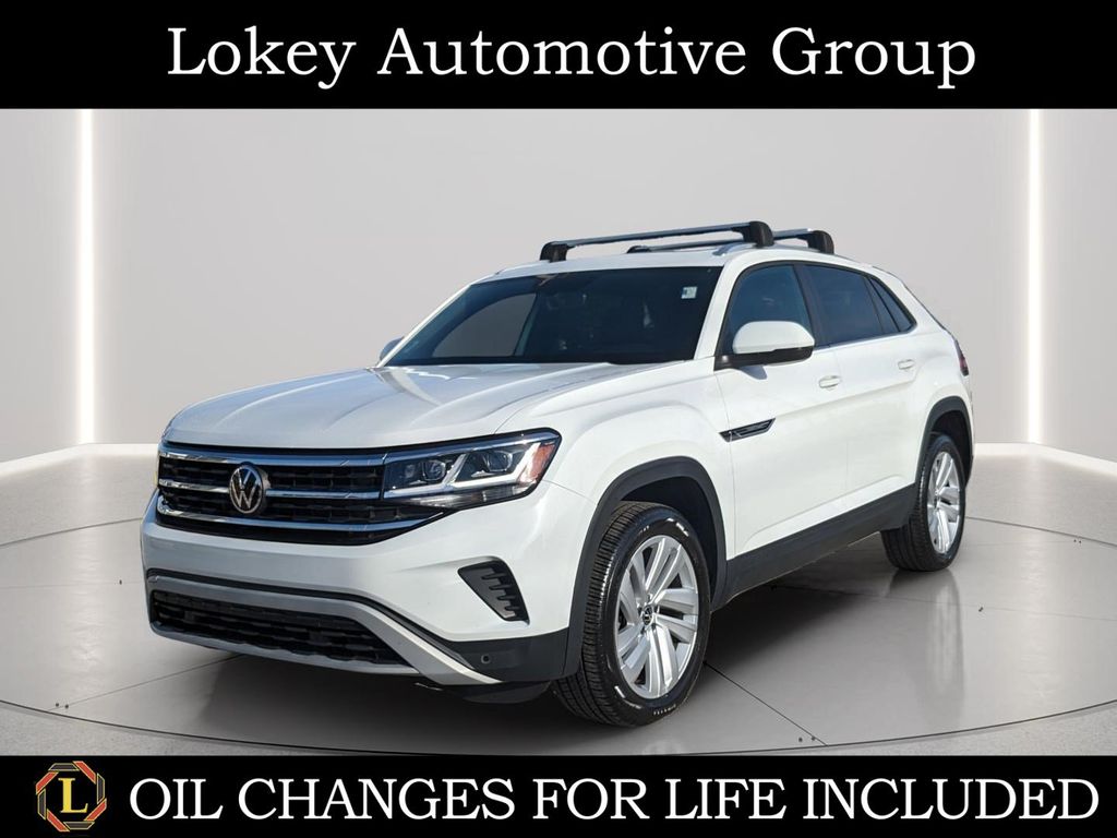 Pure White 2023 Volkswagen Atlas Cross Sport SUV / Crossover Front-Wheel Drive 8-Speed Automatic