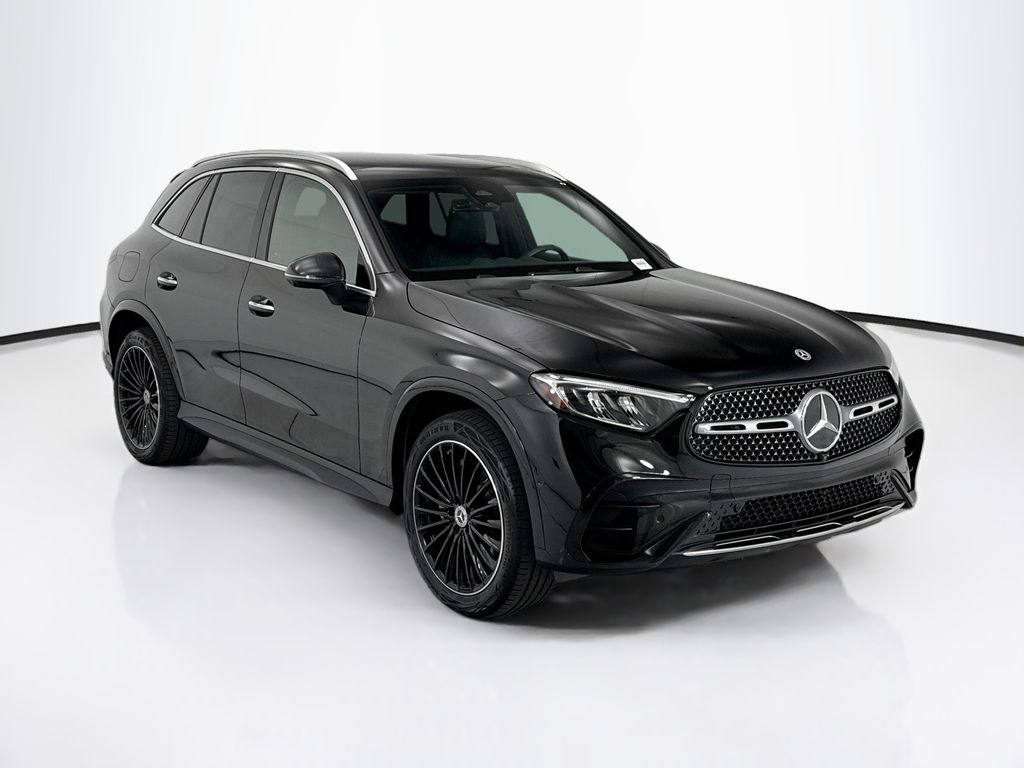Thumbnail: 2026 Mercedes-Benz GLC - 3