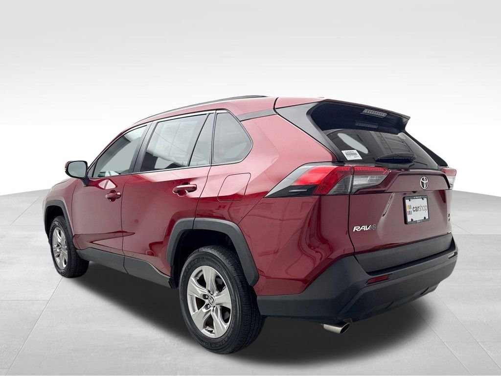 Thumbnail: 2022 Toyota RAV4 - 3