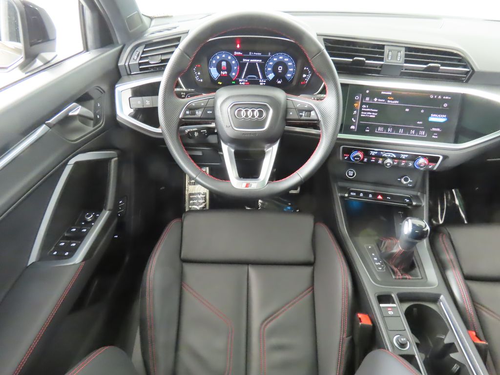 Thumbnail: 2025 Audi Q3 - 13