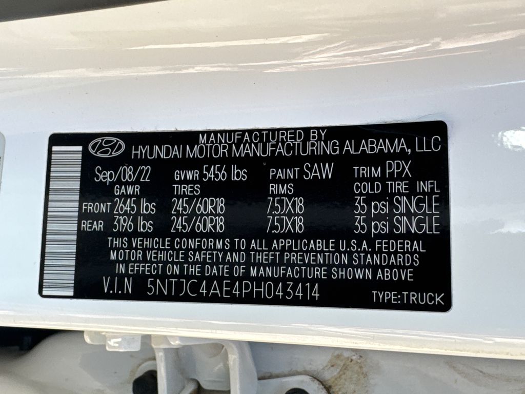 Used 2023 White Hyundai SEL image 31