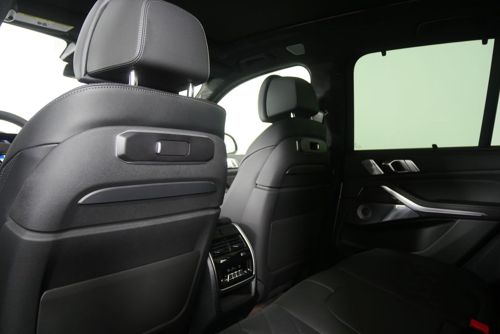 Thumbnail: 2026 BMW X5 - 17