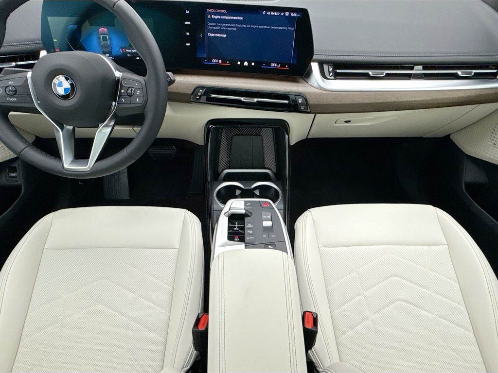 Thumbnail: 2026 BMW X1 - 13