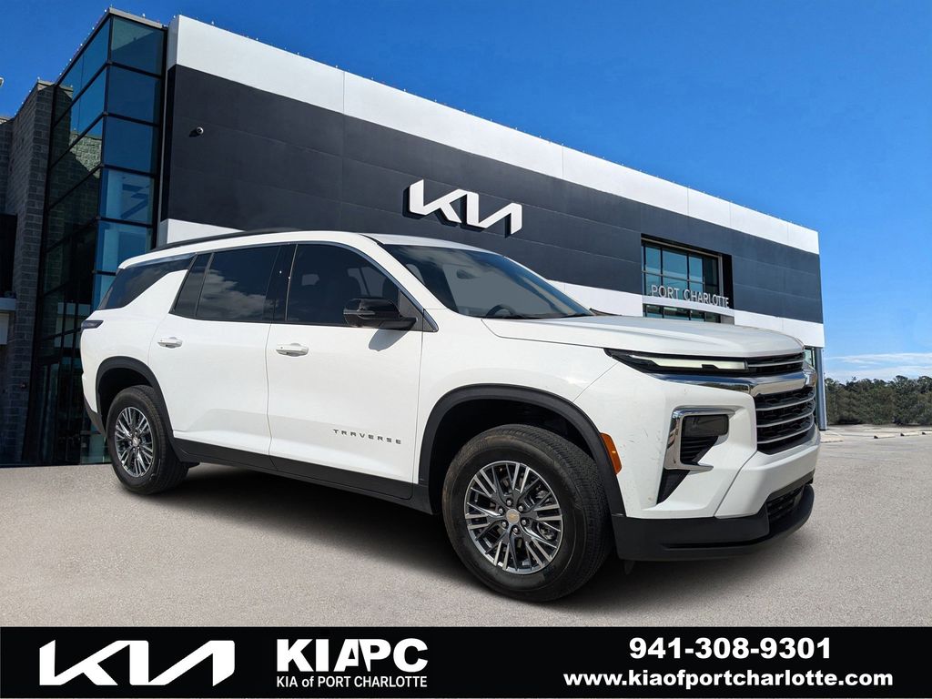 2025 Chevrolet Traverse LT FWD