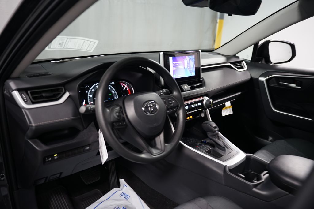 Thumbnail: 2025 Toyota RAV4 - 11