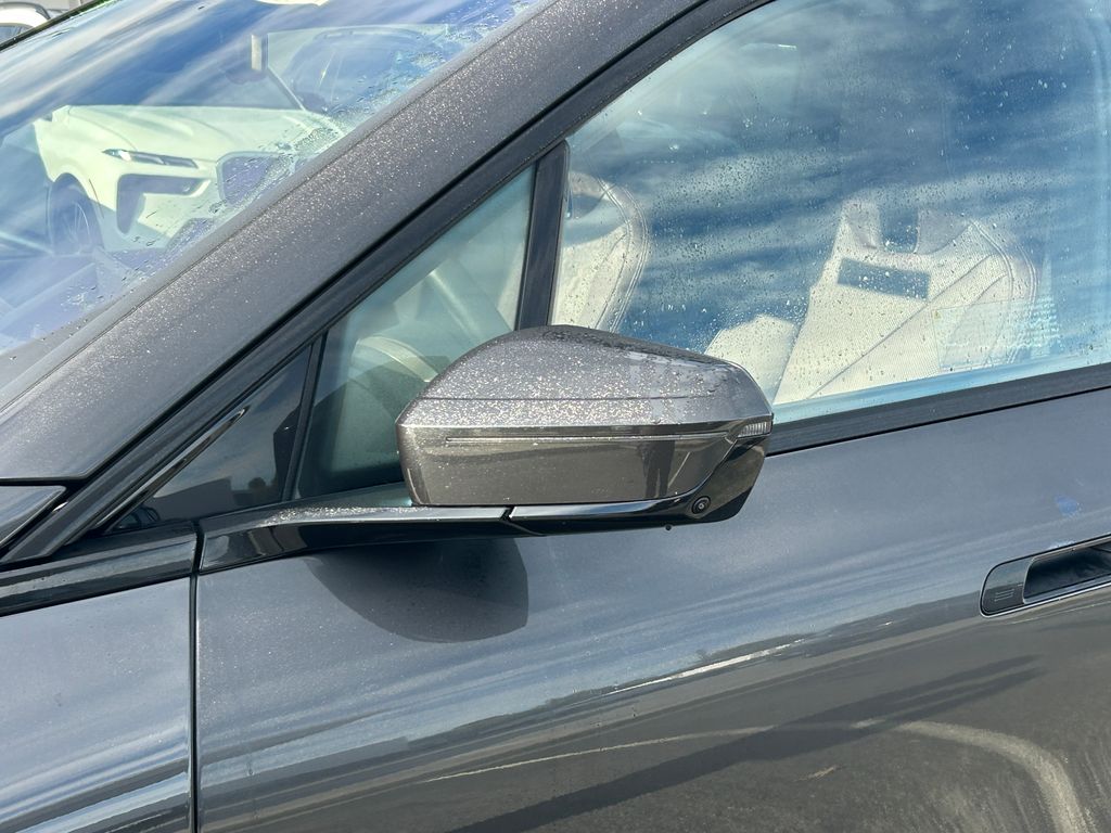 Thumbnail: 2025 BMW iX - 10