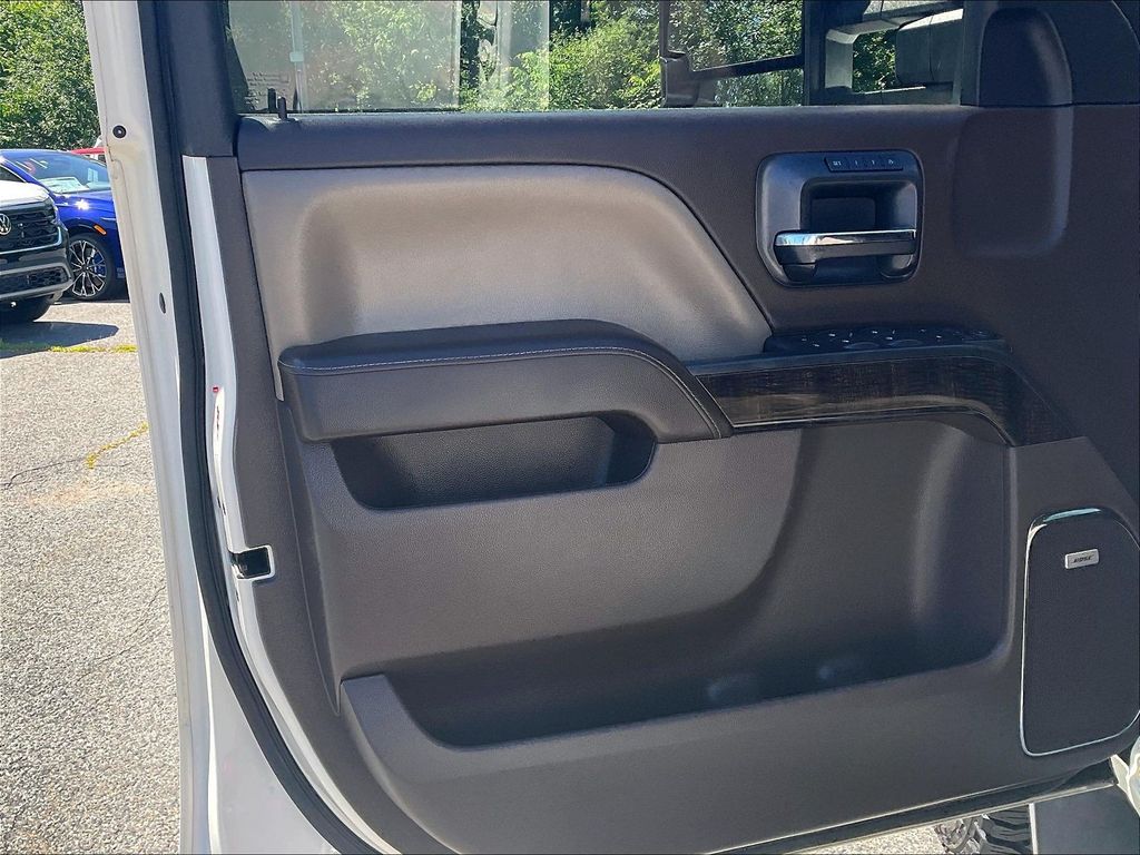 2015 GMC Sierra 1500 — photo 8