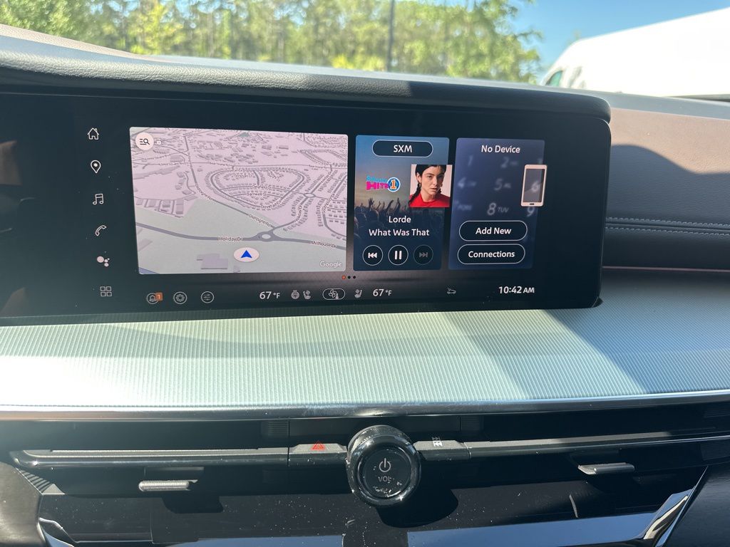 2025 Champagne Silver Metallic Nissan Murano Platinum AWD SUV