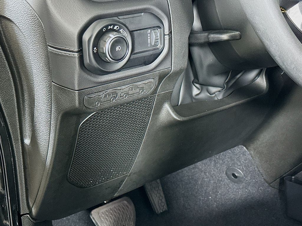 Thumbnail: 2024 Jeep Wrangler - 10