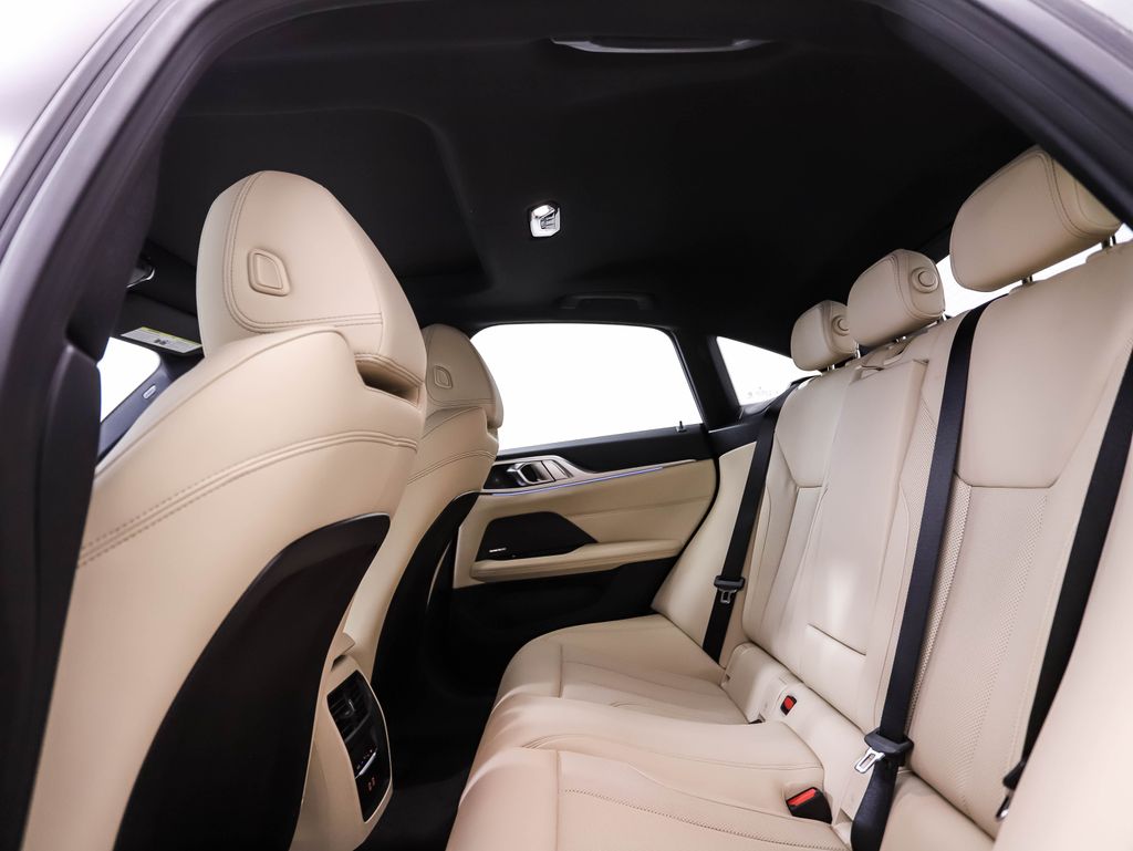 Thumbnail: 2025 BMW i4 - 21