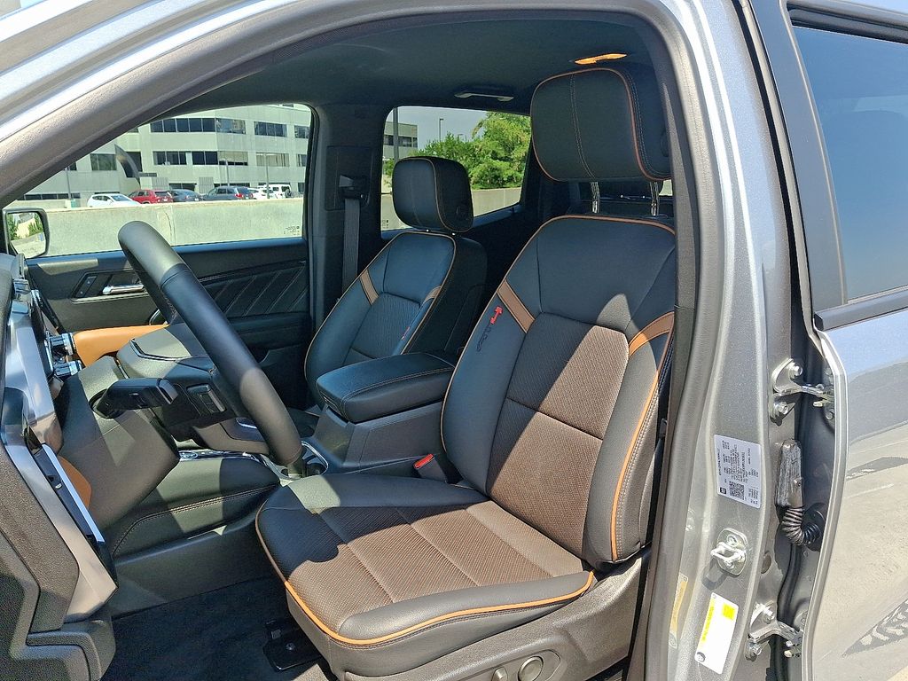 Thumbnail: 2024 GMC Canyon - 5
