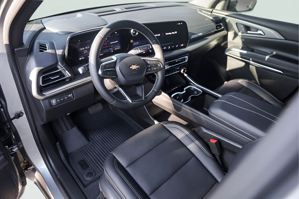 Used Car 2025 Chevrolet Traverse  Lt For Sale Under $50,000 In Austin, Texas
